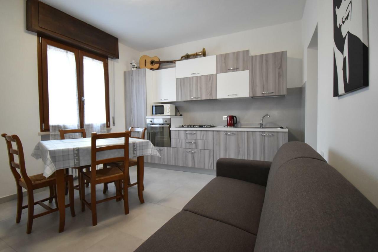 Mem House - Tra Il Lago Di Garda E Verona Castelnuovo del Garda Dış mekan fotoğraf