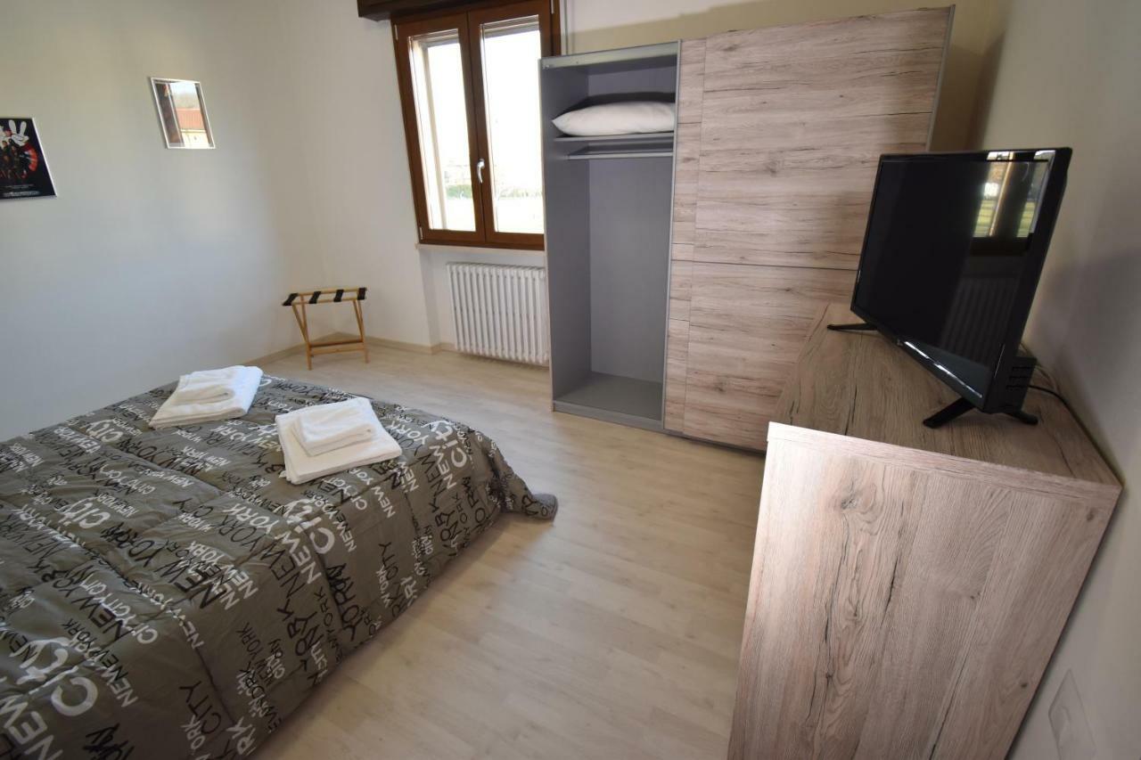 Mem House - Tra Il Lago Di Garda E Verona Castelnuovo del Garda Dış mekan fotoğraf